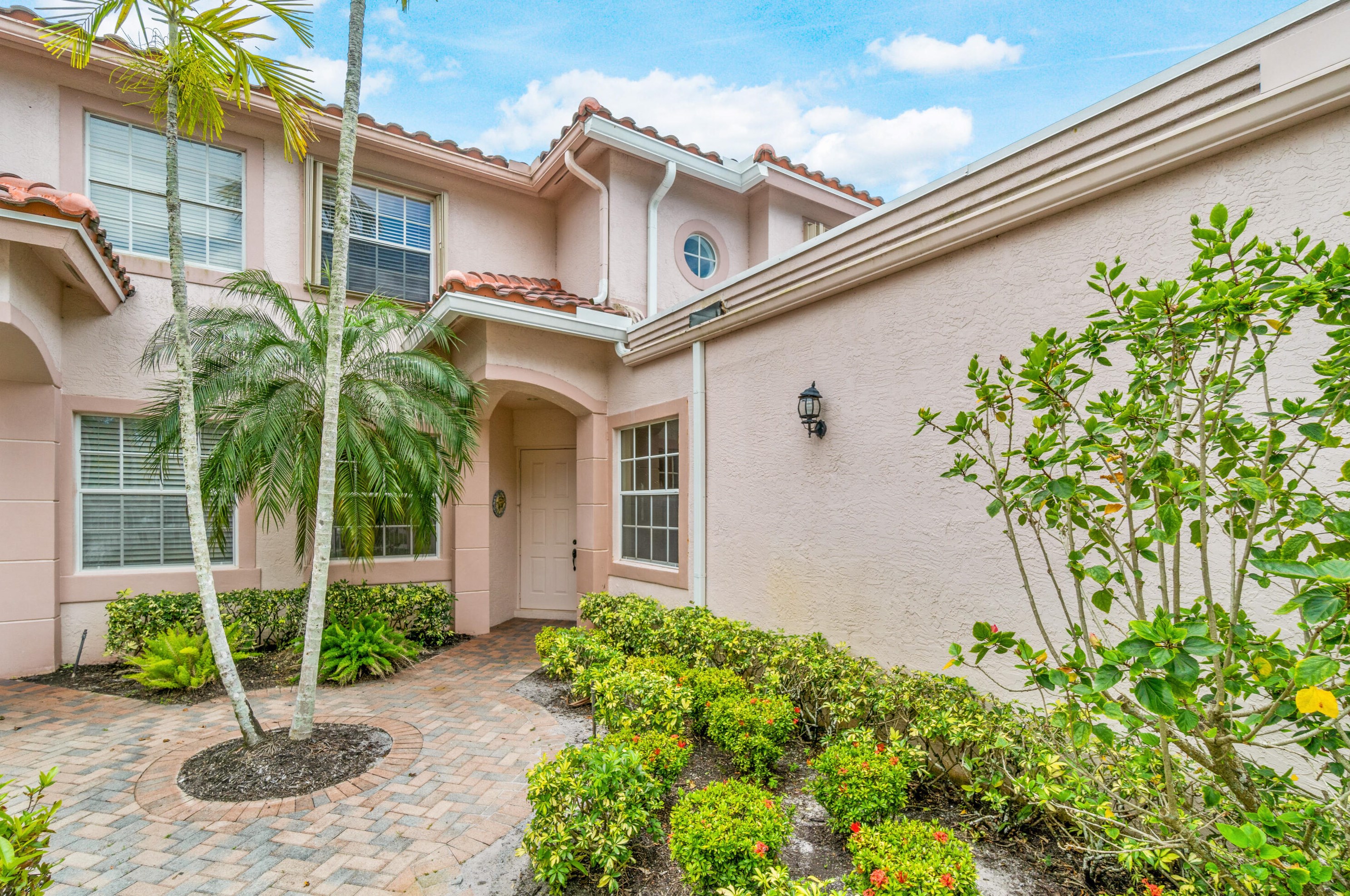 8082 Aberdeen Dr #102, Boynton Beach, FL 33472