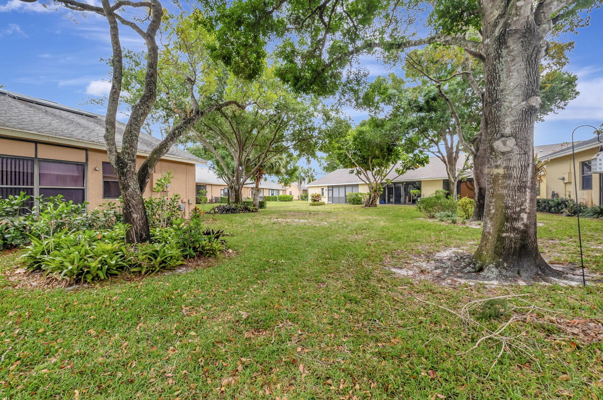10907 Lake Front Pl, Boca Raton FL  33498-1699 exterior