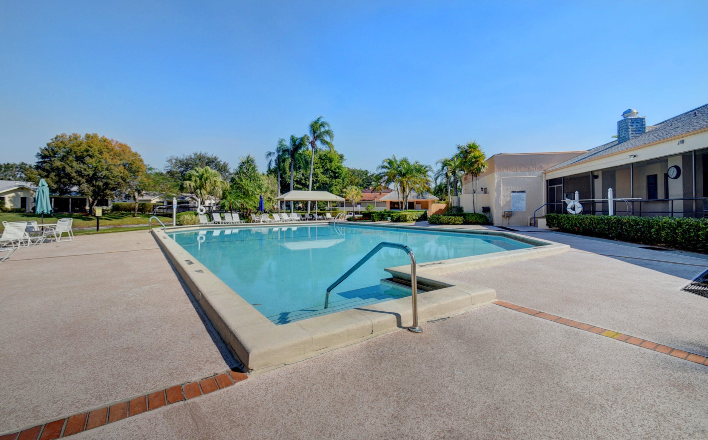 10907 Lake Front Pl, Boca Raton FL  33498-1699 exterior