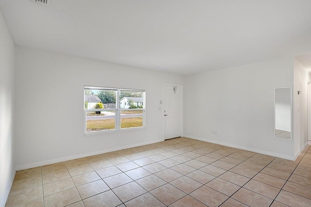 730 23rd Pl, Vero Beach, FL 32962-8111