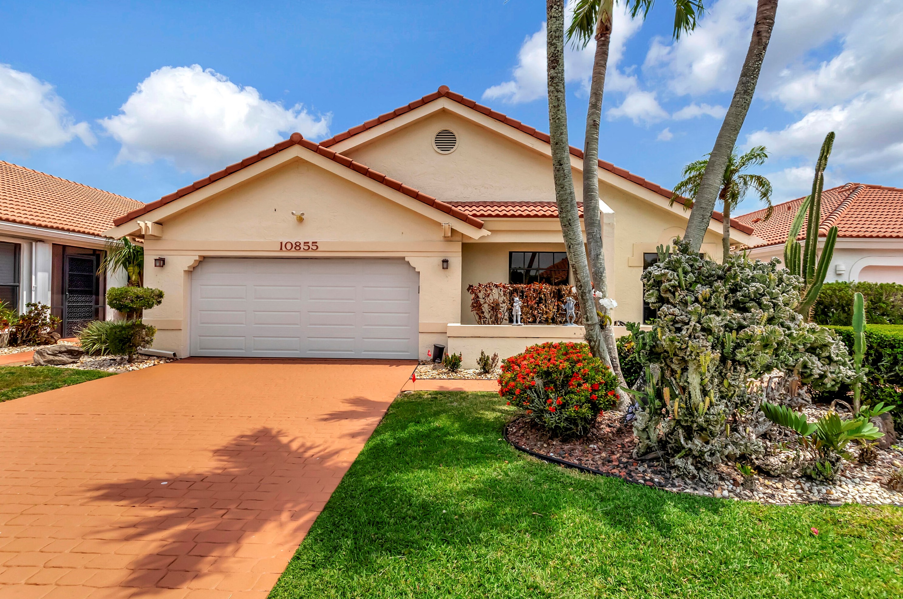 10855 White Aspen Ln, Boca Raton, FL 33428