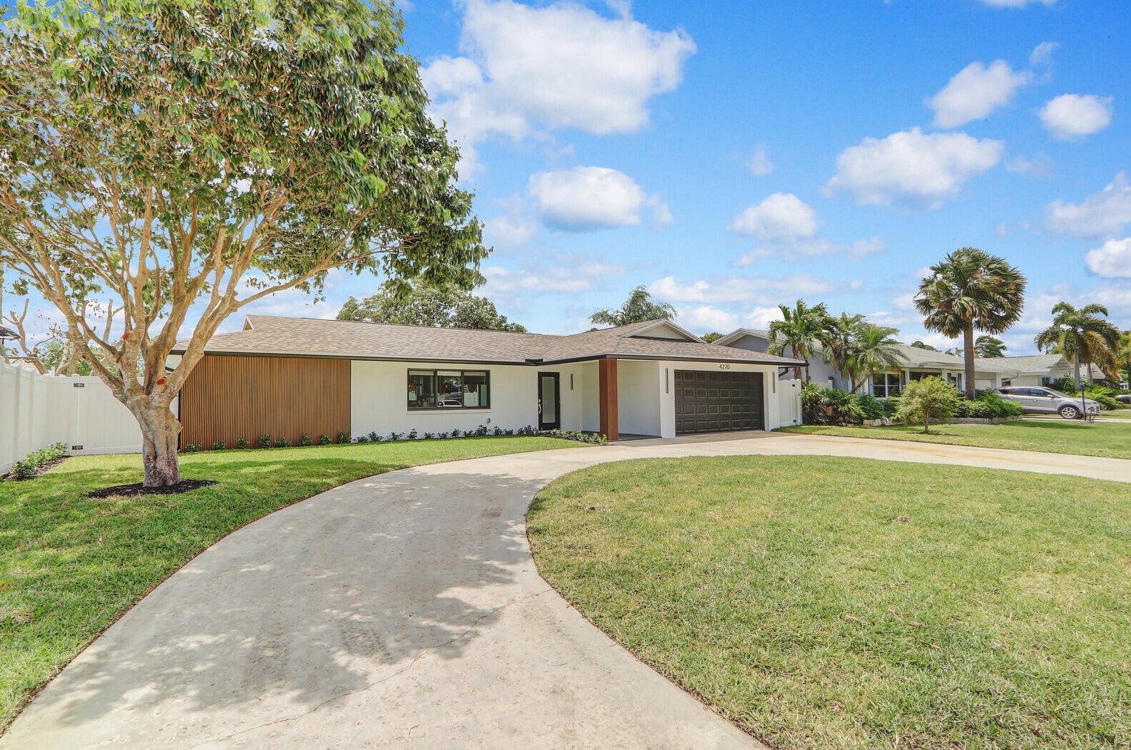 4270 Gardenia Dr, West Palm Beach, FL 33410-5435