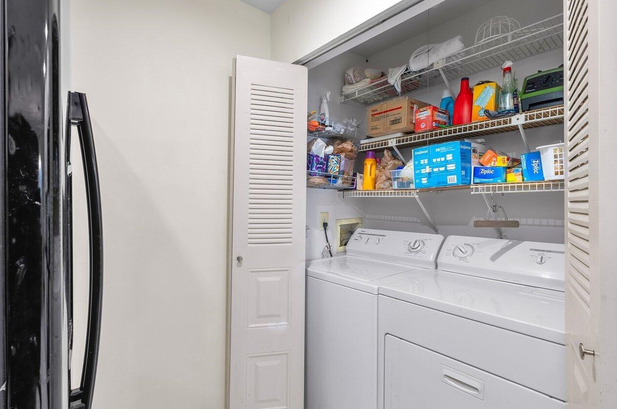 3453 Christopher St, West Palm Beach FL  33417-1020 exterior