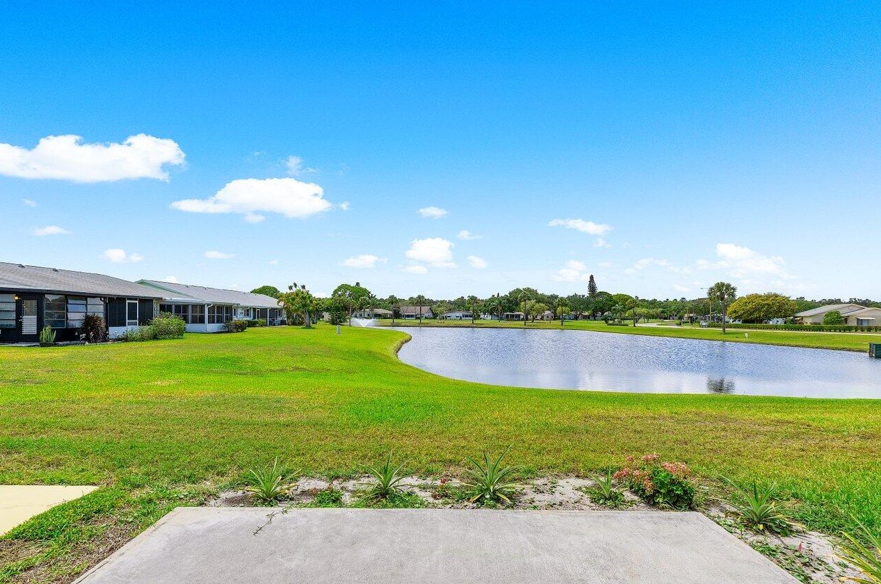 3453 Christopher St, West Palm Beach FL  33417-1020 exterior