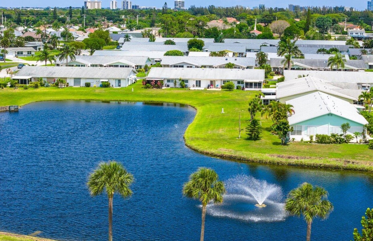 3453 Christopher St, West Palm Beach FL  33417-1020 exterior