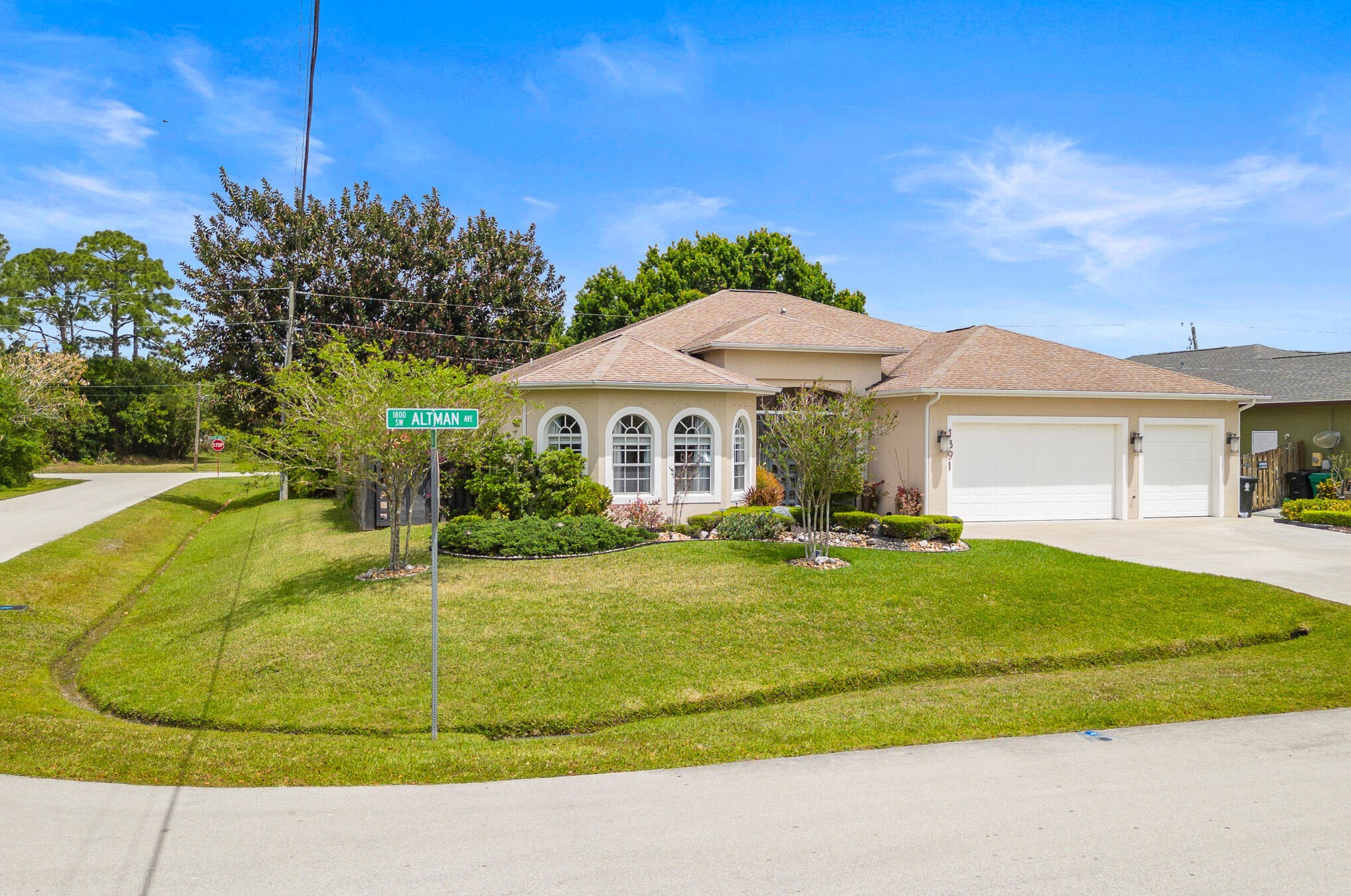 1891 Altman Ave, Fort Pierce FL  34953-1010 exterior