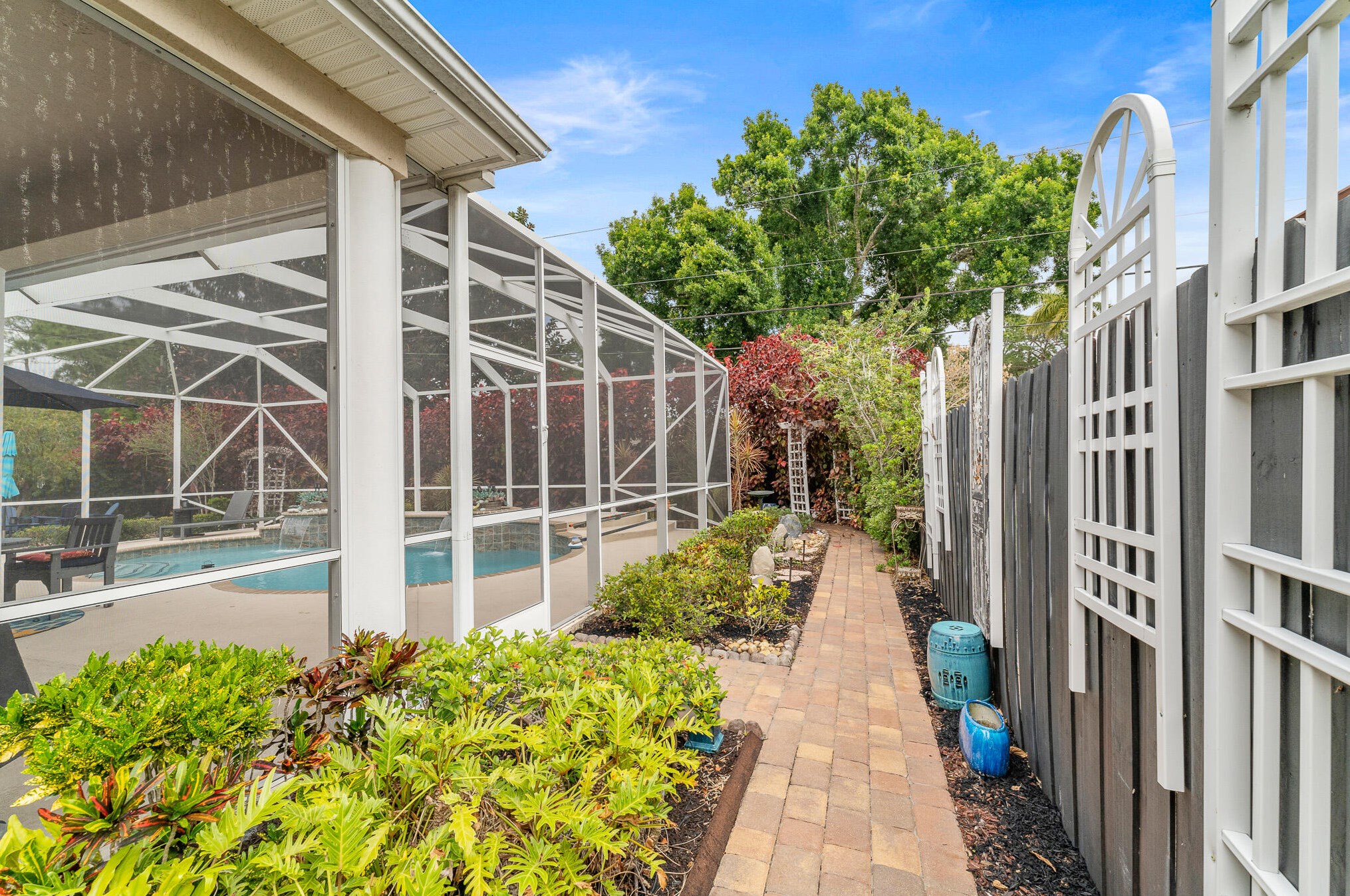 1891 Altman Ave, Fort Pierce FL  34953-1010 exterior