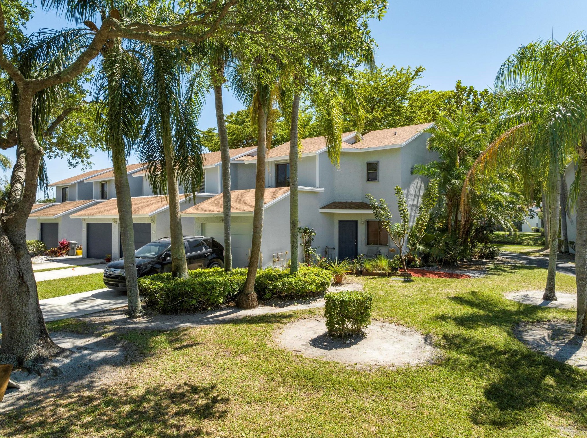 1615 Woodbridge Lakes Cir, West Palm Beach, FL 33406-5620