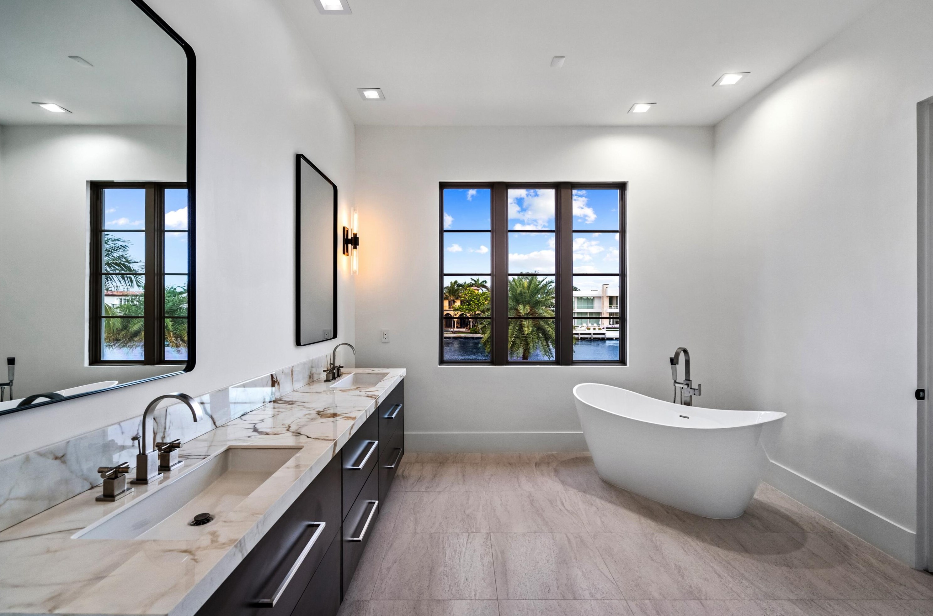 1207 Spanish Riv Rd, Boca Raton FL 33432-7706 exterior