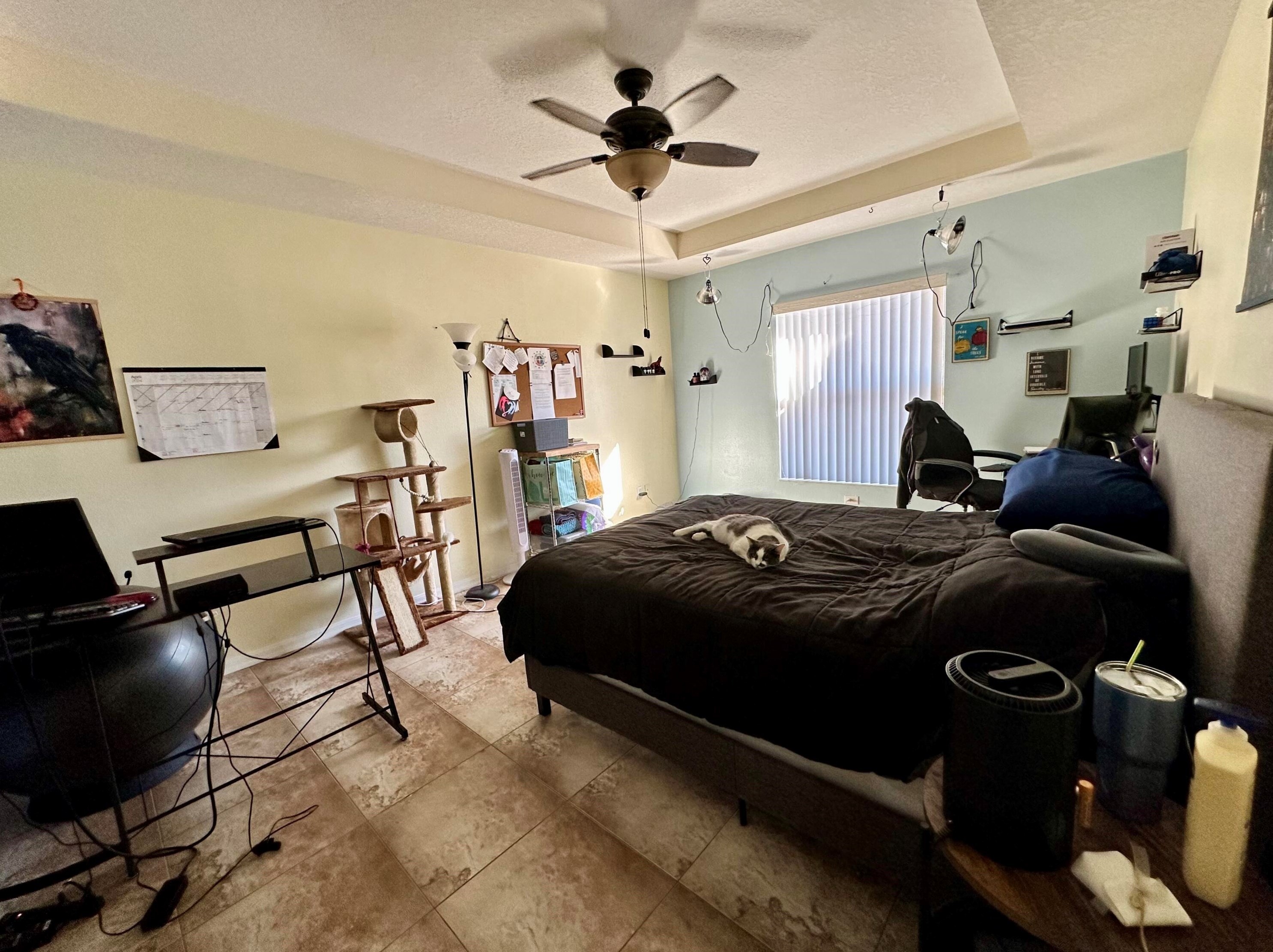 466 Essex Dr, Fort Pierce FL 34946-1229 exterior