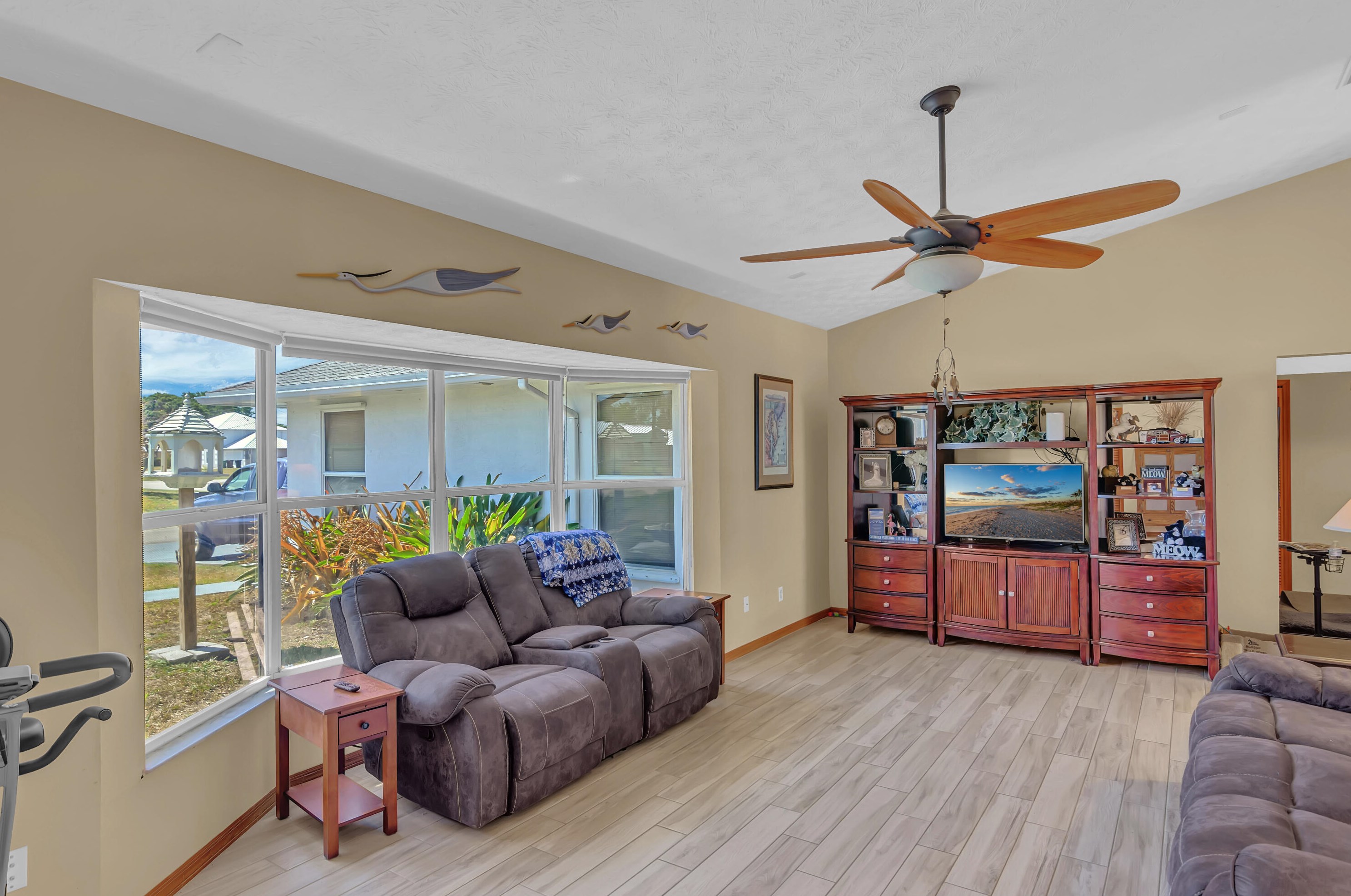 4501 Floral St, Fort Pierce, FL 34953-7622