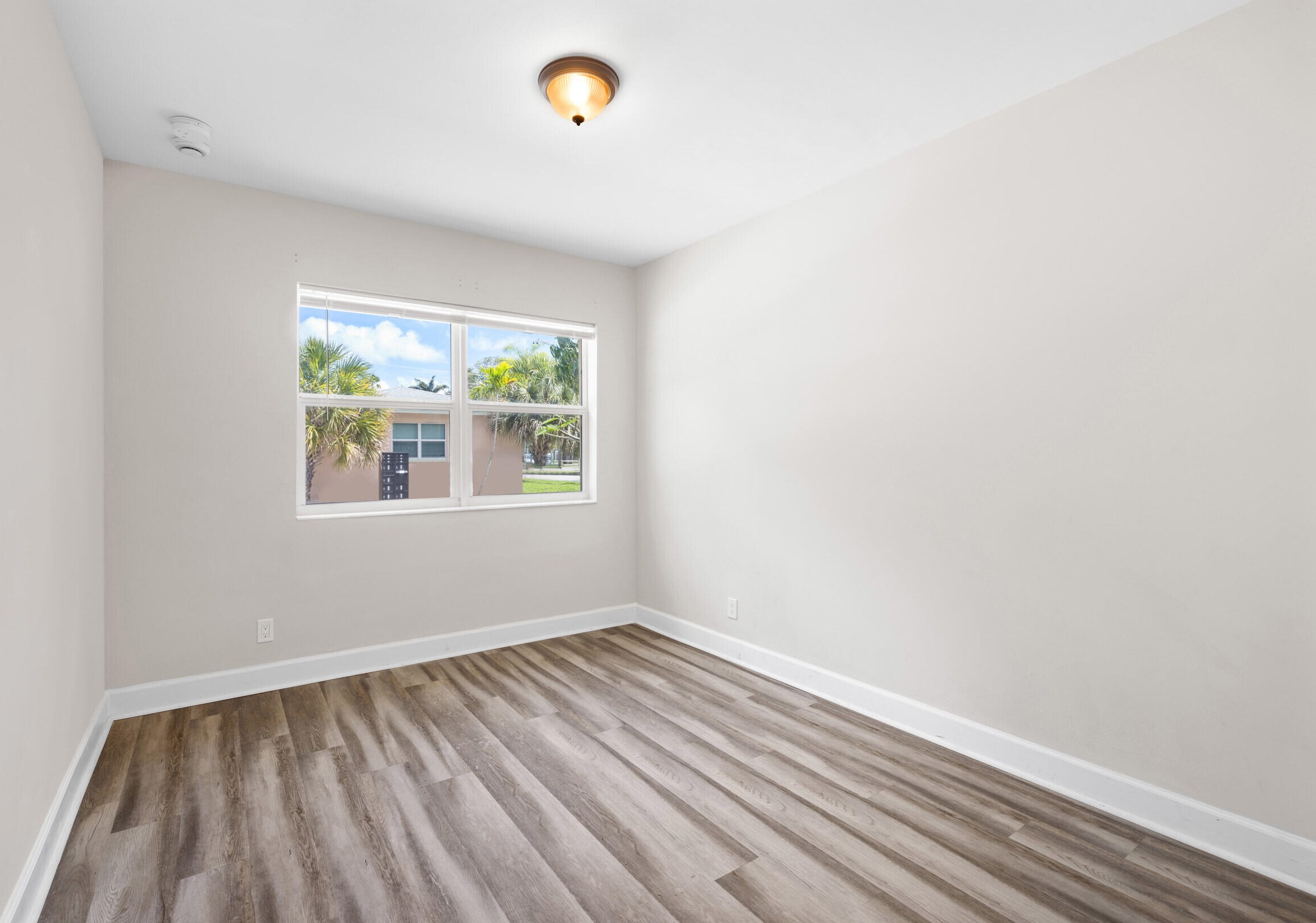 401 50th St, West Palm Beach, FL 33407-2829