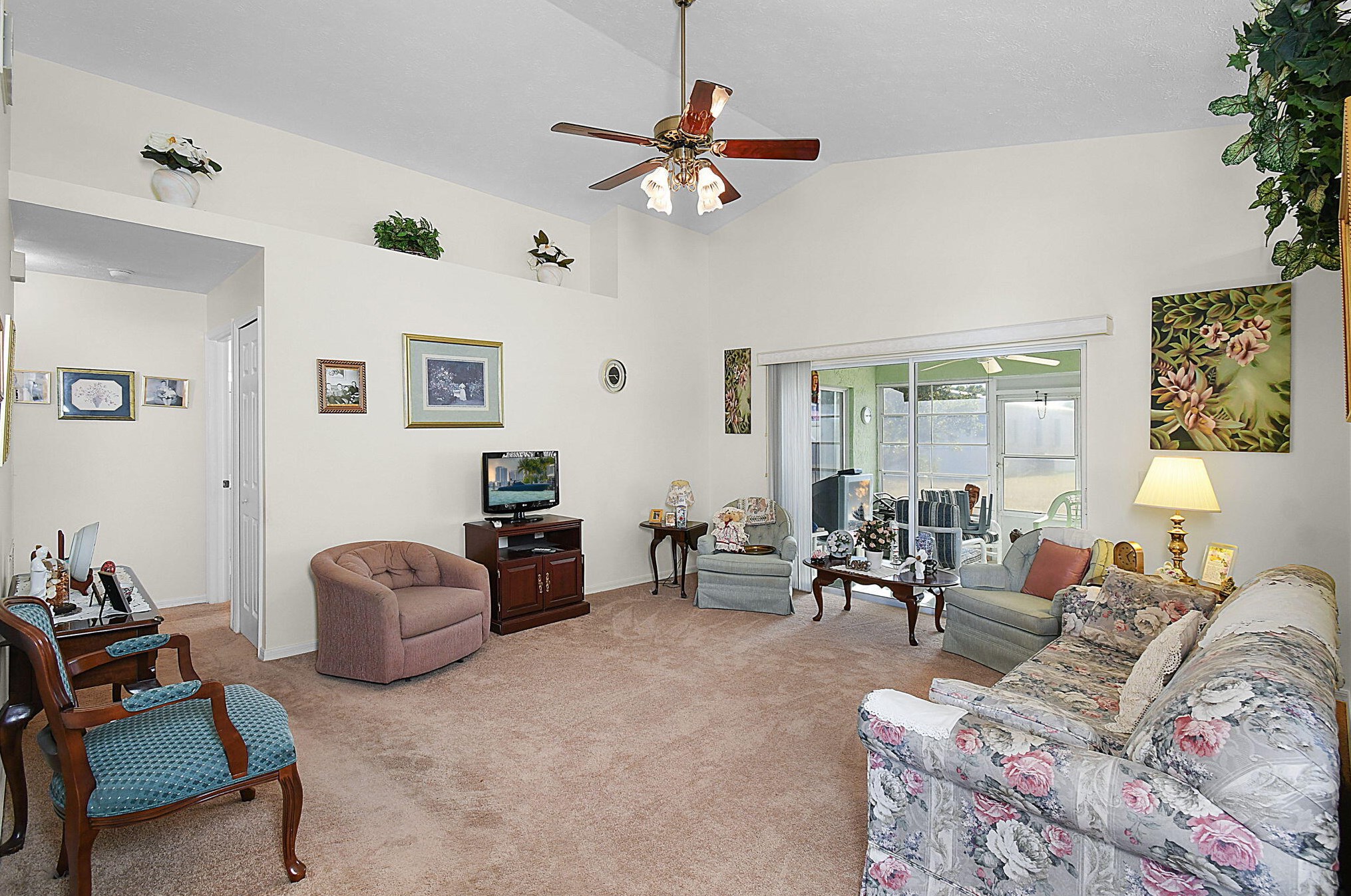 6608 Picante Cir, Fort Pierce, FL 34951-4351