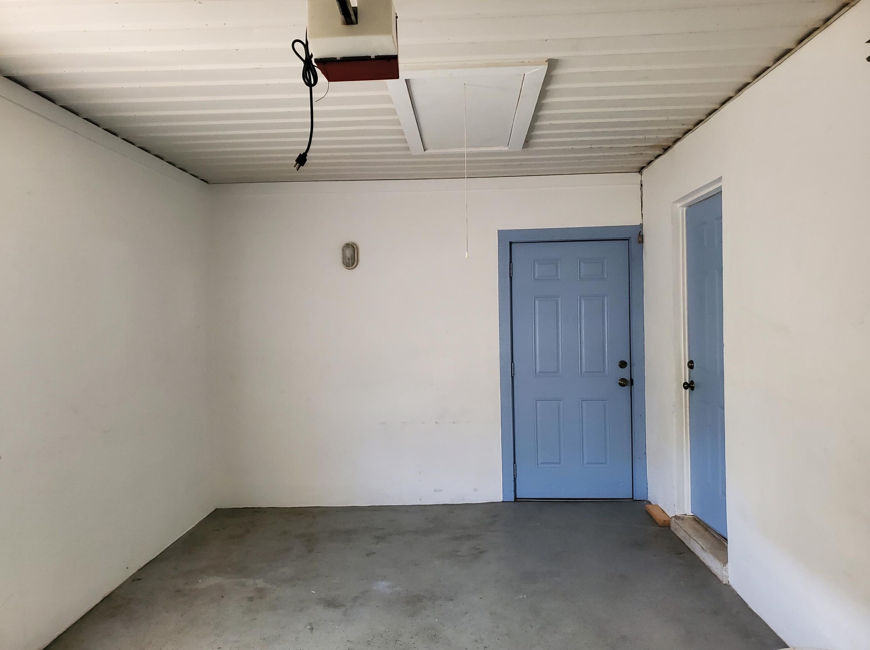 358 Curtis St, Fort Pierce FL 34983-1916 exterior