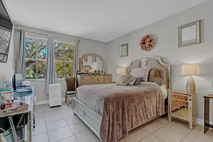 1015 Shoma Dr, Royal Palm Beach, FL 33414 - Photo 16