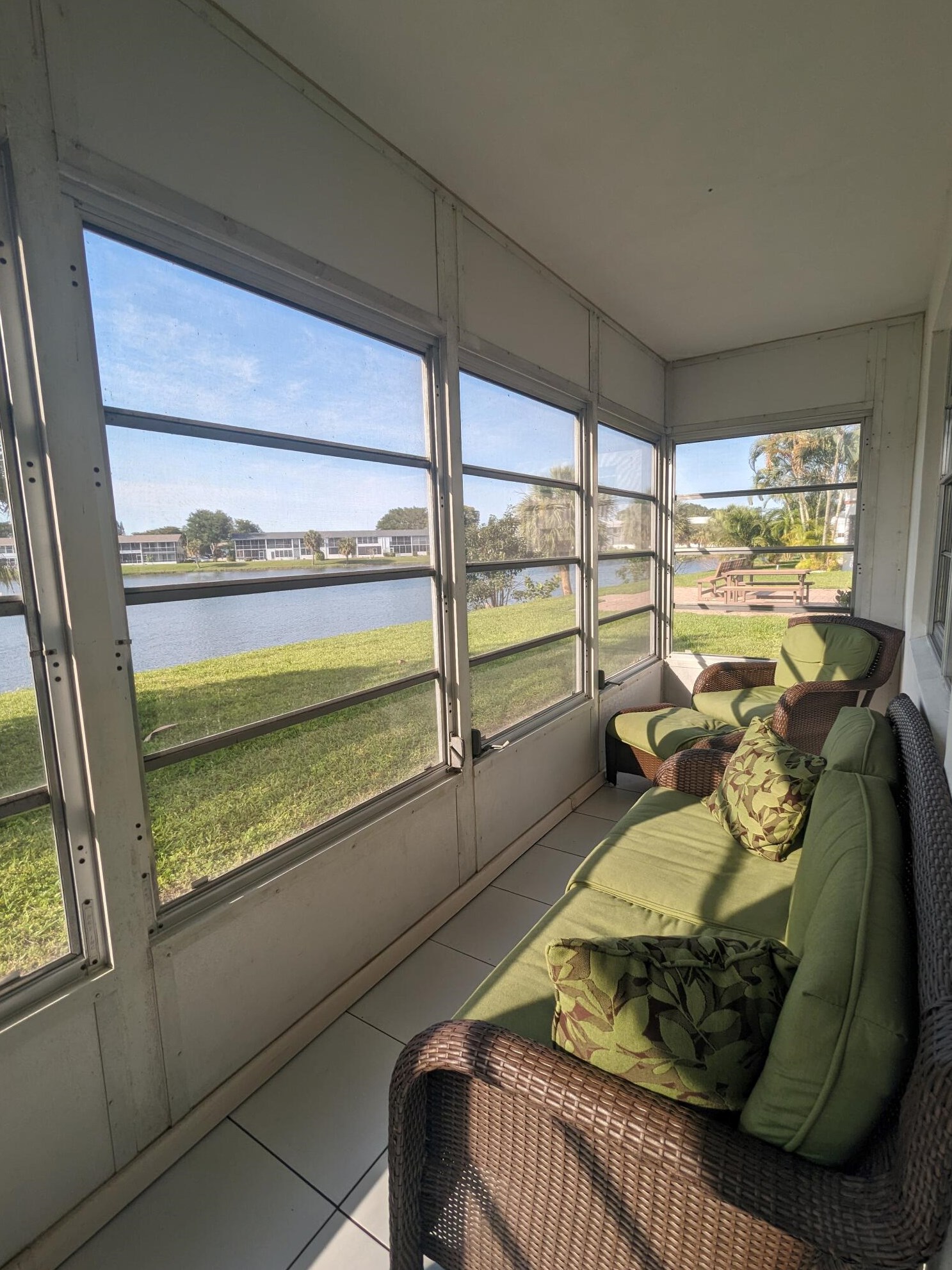 105 Chatham, West Palm Beach, FL 33417-1818