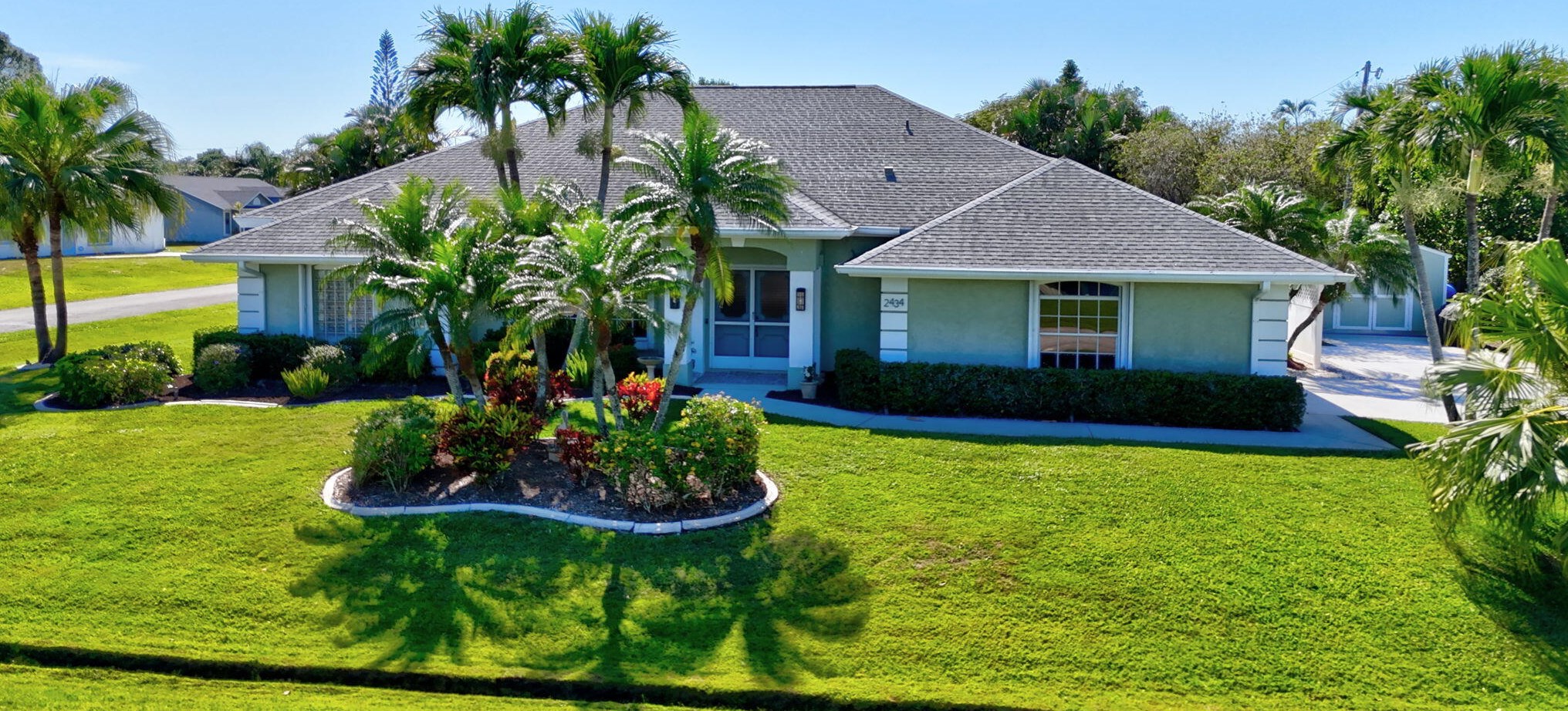 2434 Hallahan St, Fort Pierce, FL 34952-7240