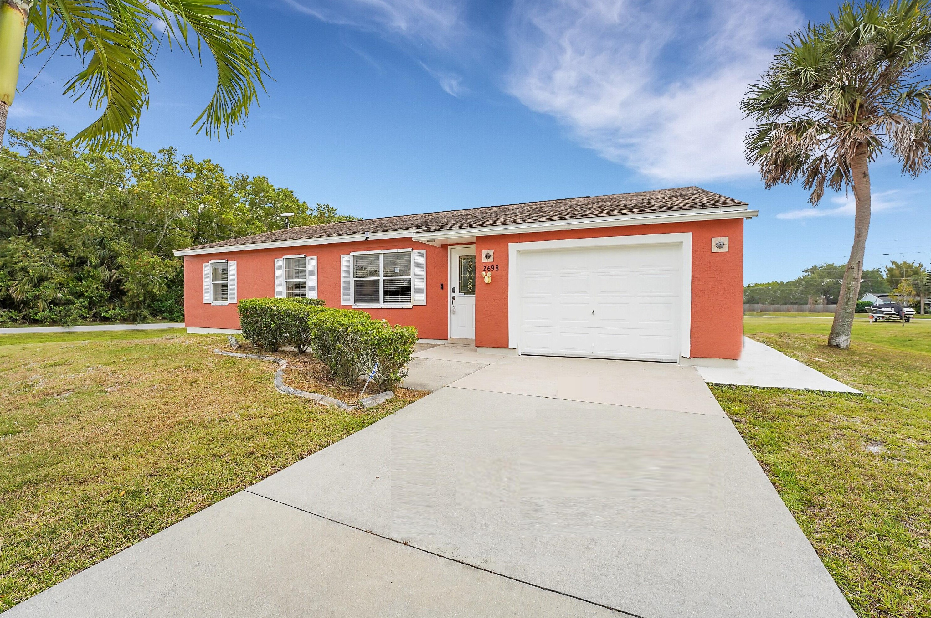 2698 Melaleuca Blvd, Fort Pierce, FL 34952-6955