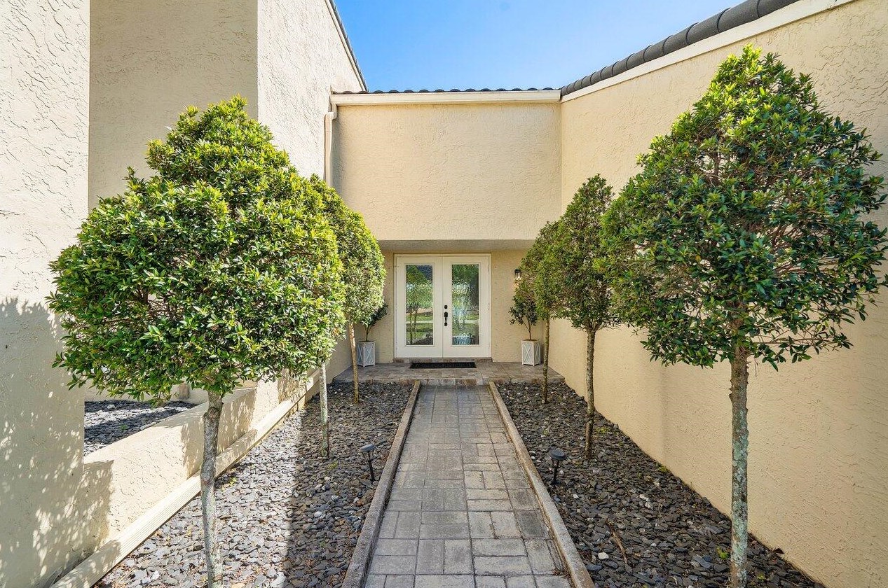 2320 23rd Cranbrook Dr, Boynton Beach, FL 33436-5712
