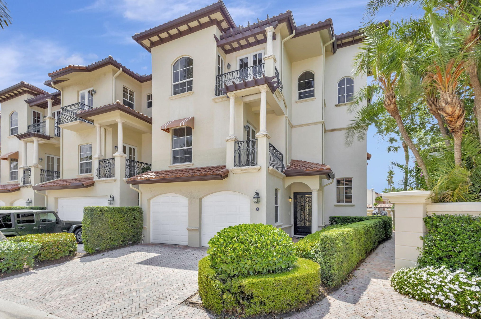 1 Marina Gardens Dr, West Palm Beach, FL 33410-3503