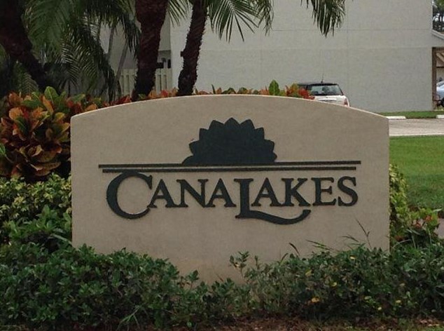 5502 Channel Dr, Lake Worth, FL 33463