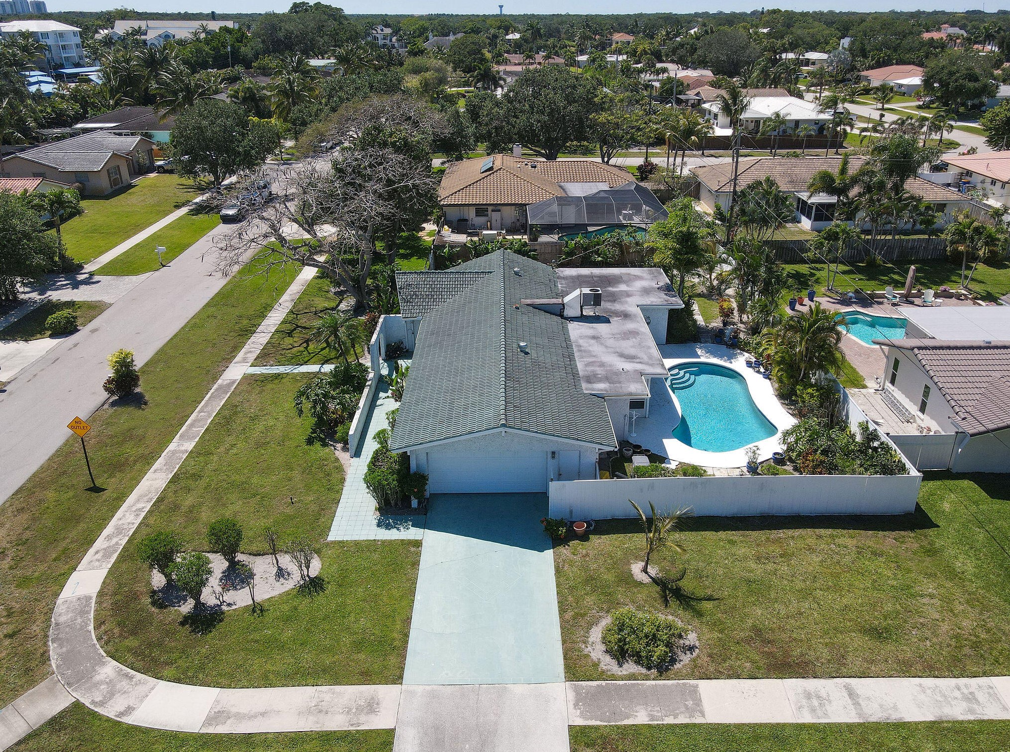 2013 Ardley Rd, West Palm Beach, FL 33408-2129