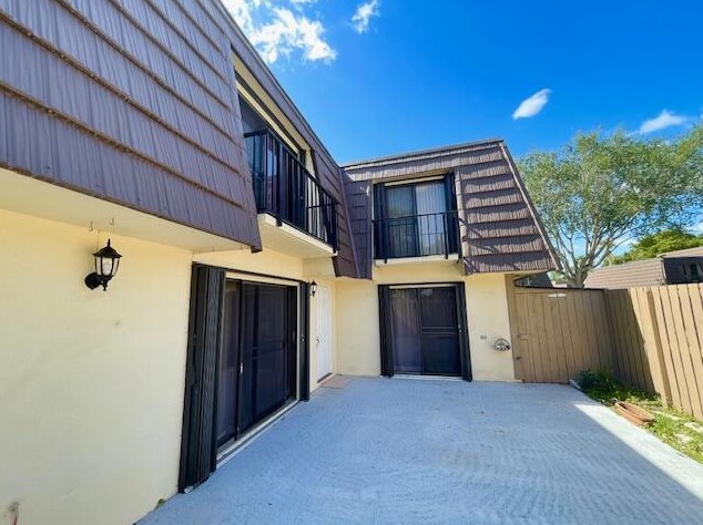 620 6th Ct, West Palm Beach, FL 33410-5106