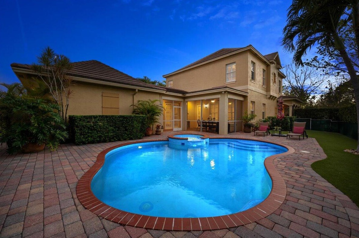 315 Ennis Ln, Jupiter, FL 33458-6507