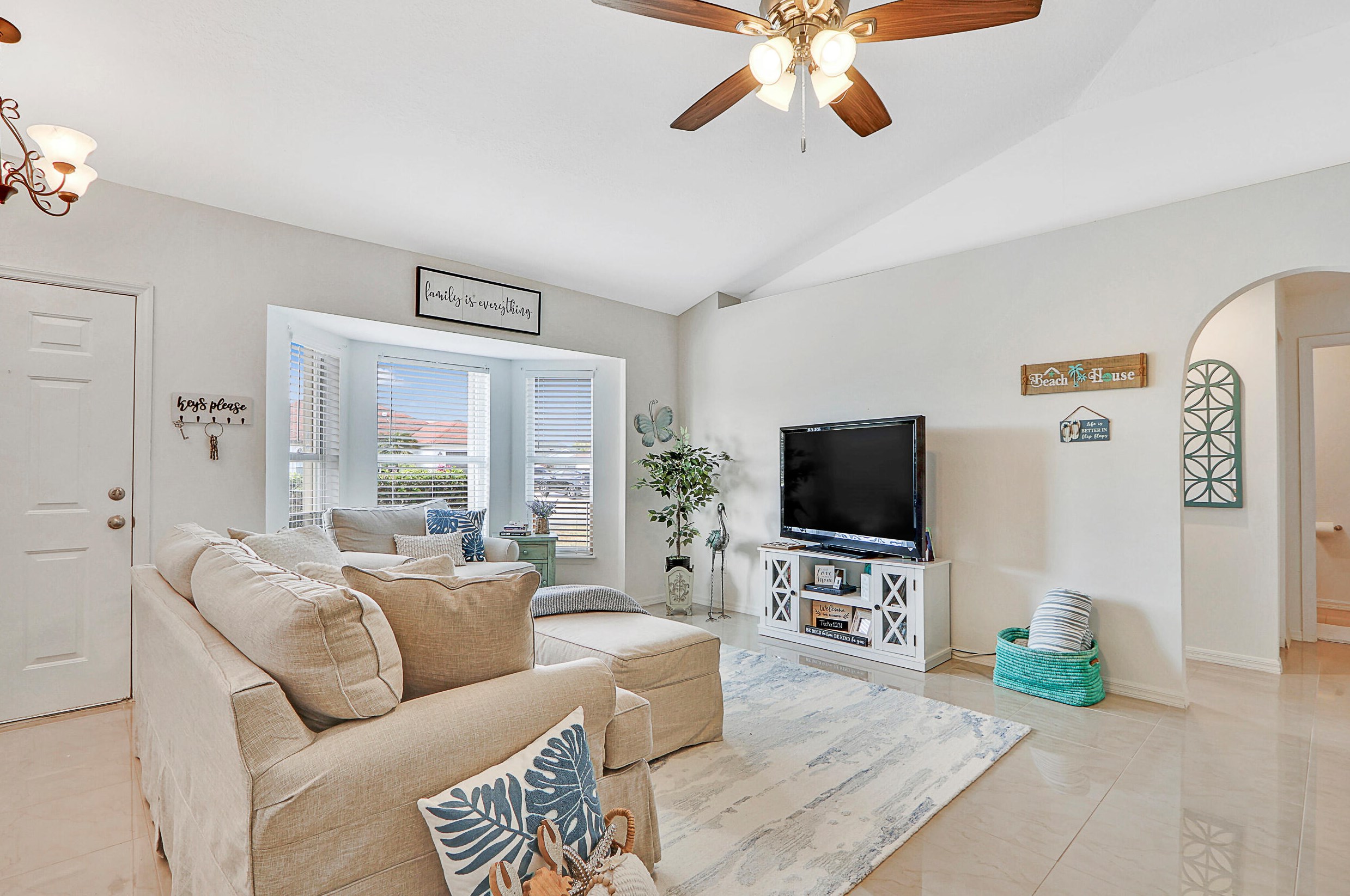 5805 Dooley Cir, Fort Pierce, FL 34986-4108