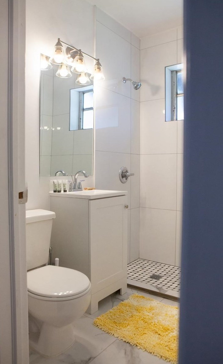 1821 Harding St, Hollywood FL  33020-2710 exterior