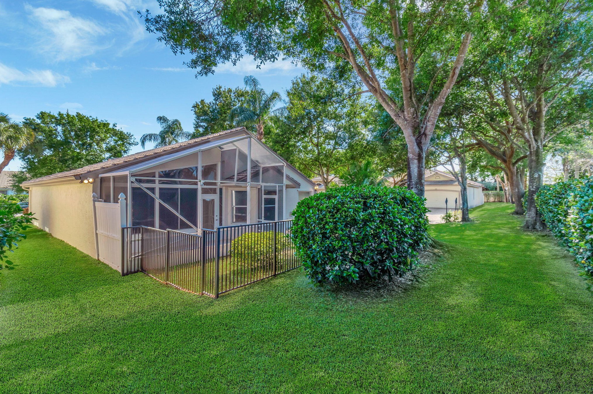 7937 Sonora St, Boynton Beach FL  33437-4021 exterior
