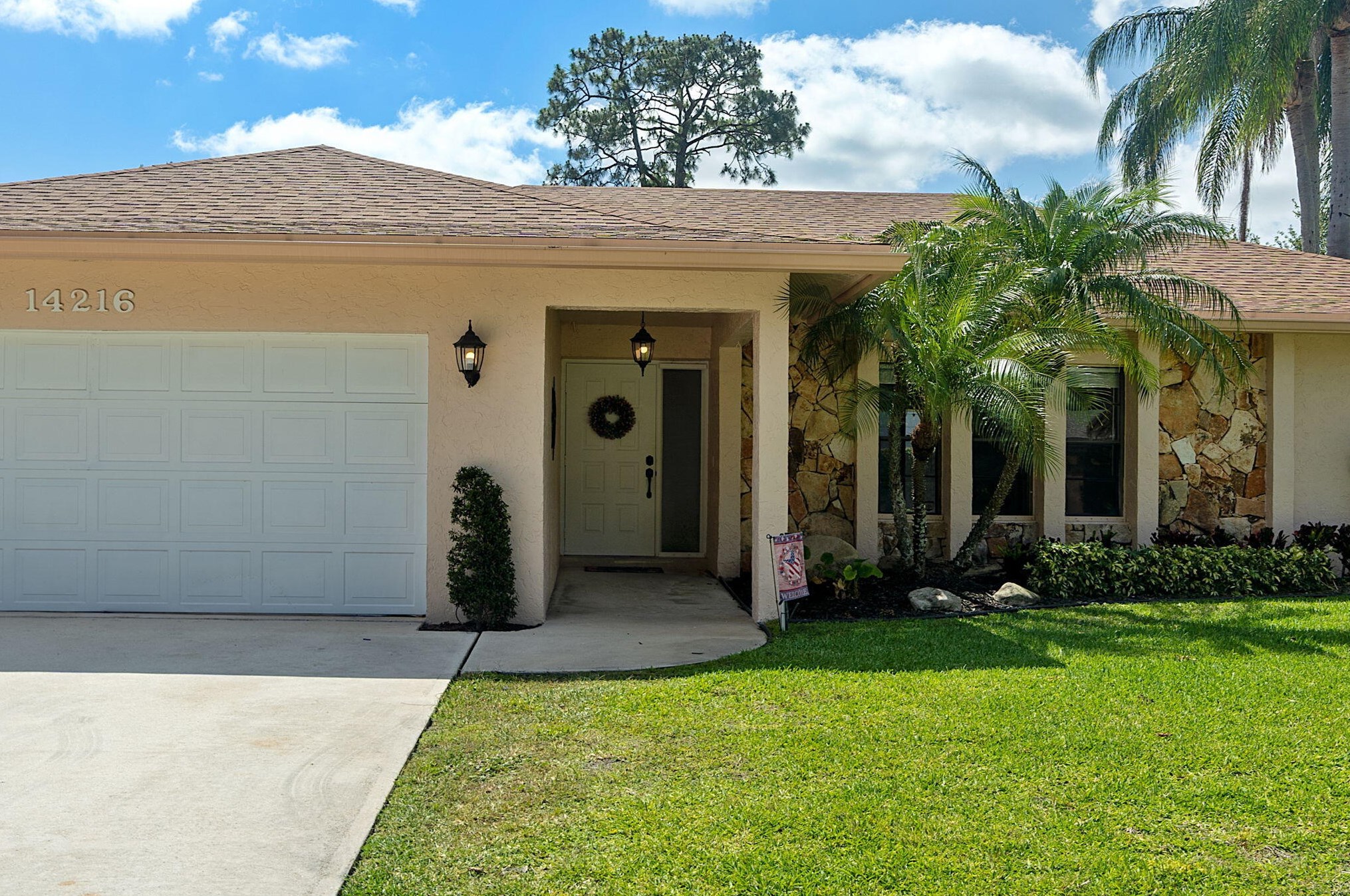 14216 Blackberry Dr, West Palm Beach, FL 33414-8238