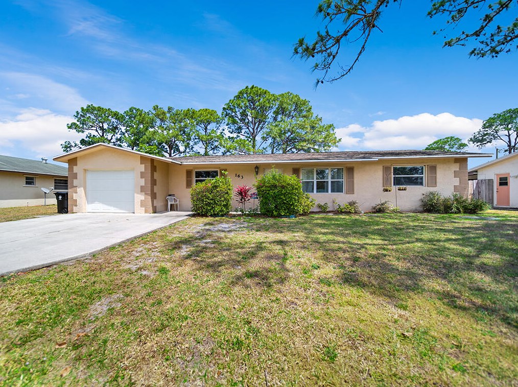163 Byron St, Fort Pierce FL 34983-1618 exterior
