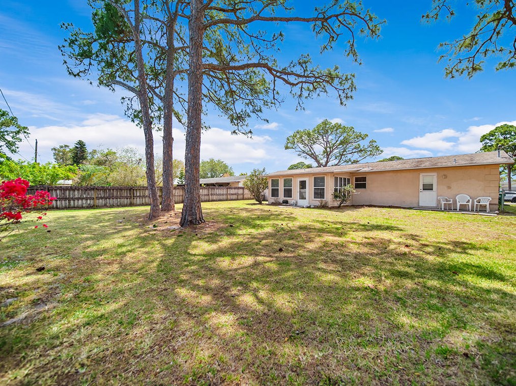 163 Byron St, Fort Pierce FL 34983-1618 exterior