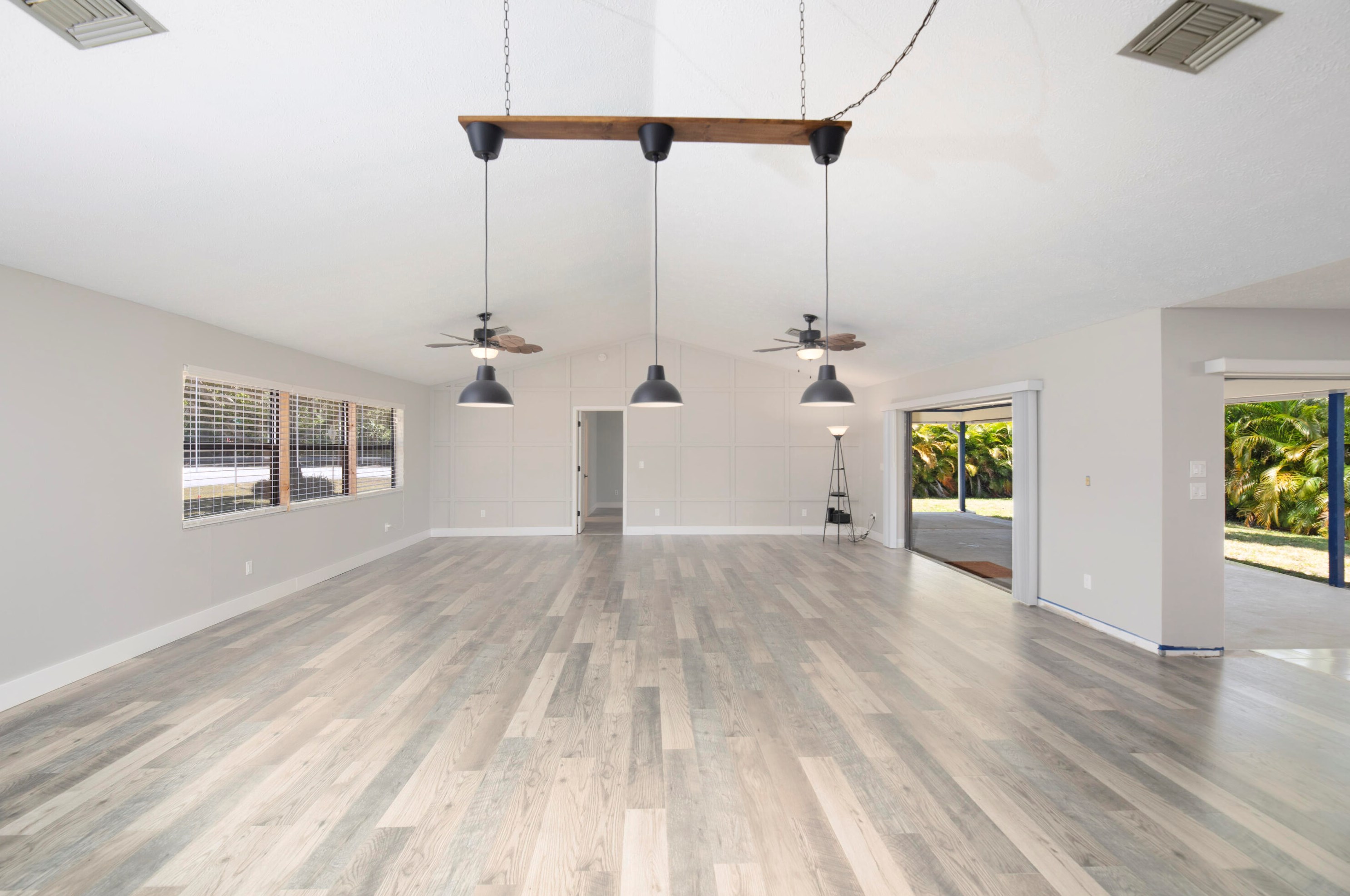 8806 Brookline Ave, Fort Pierce FL 34951-3407 exterior