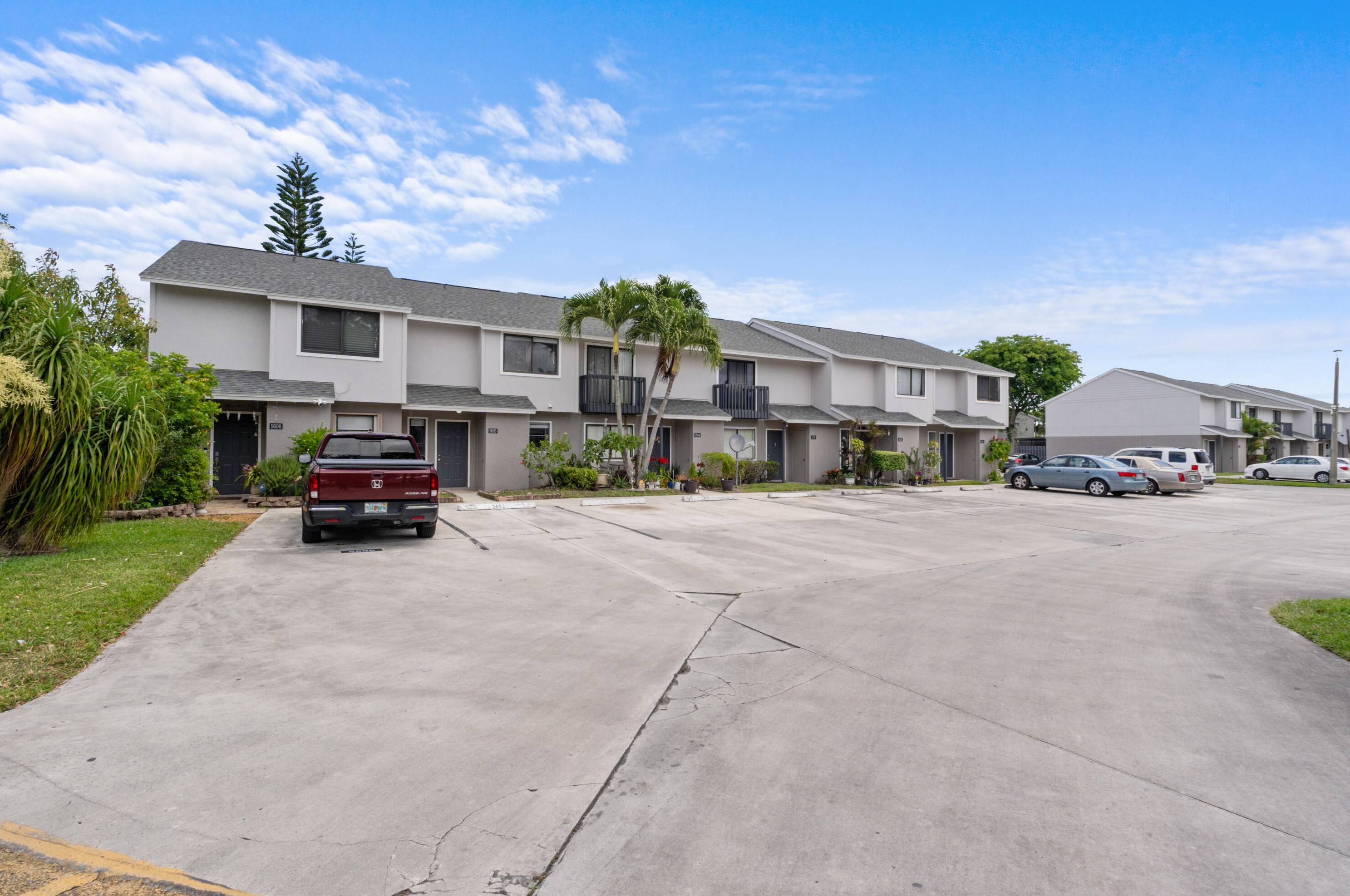 5605 Channel Dr, Lake Worth, FL 33463