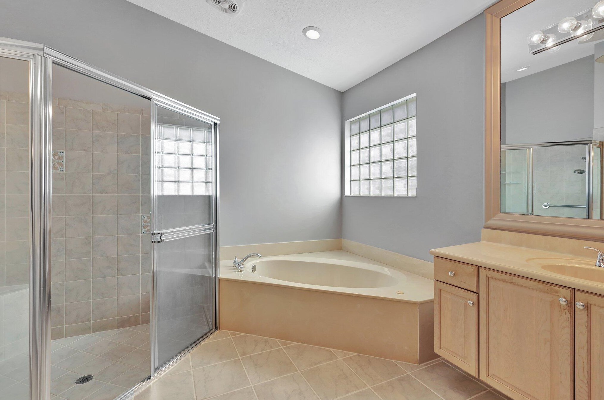 10318 Utopia Cir, Boynton Beach FL  exterior