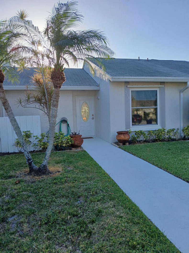 258 Palmetto Ct, Jupiter, FL 33458