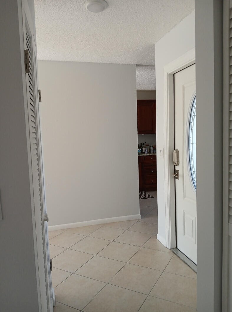 258 Palmetto Ct, Jupiter FL 33458-8803 exterior