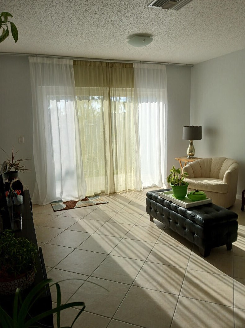 258 Palmetto Ct, Jupiter FL 33458-8803 exterior