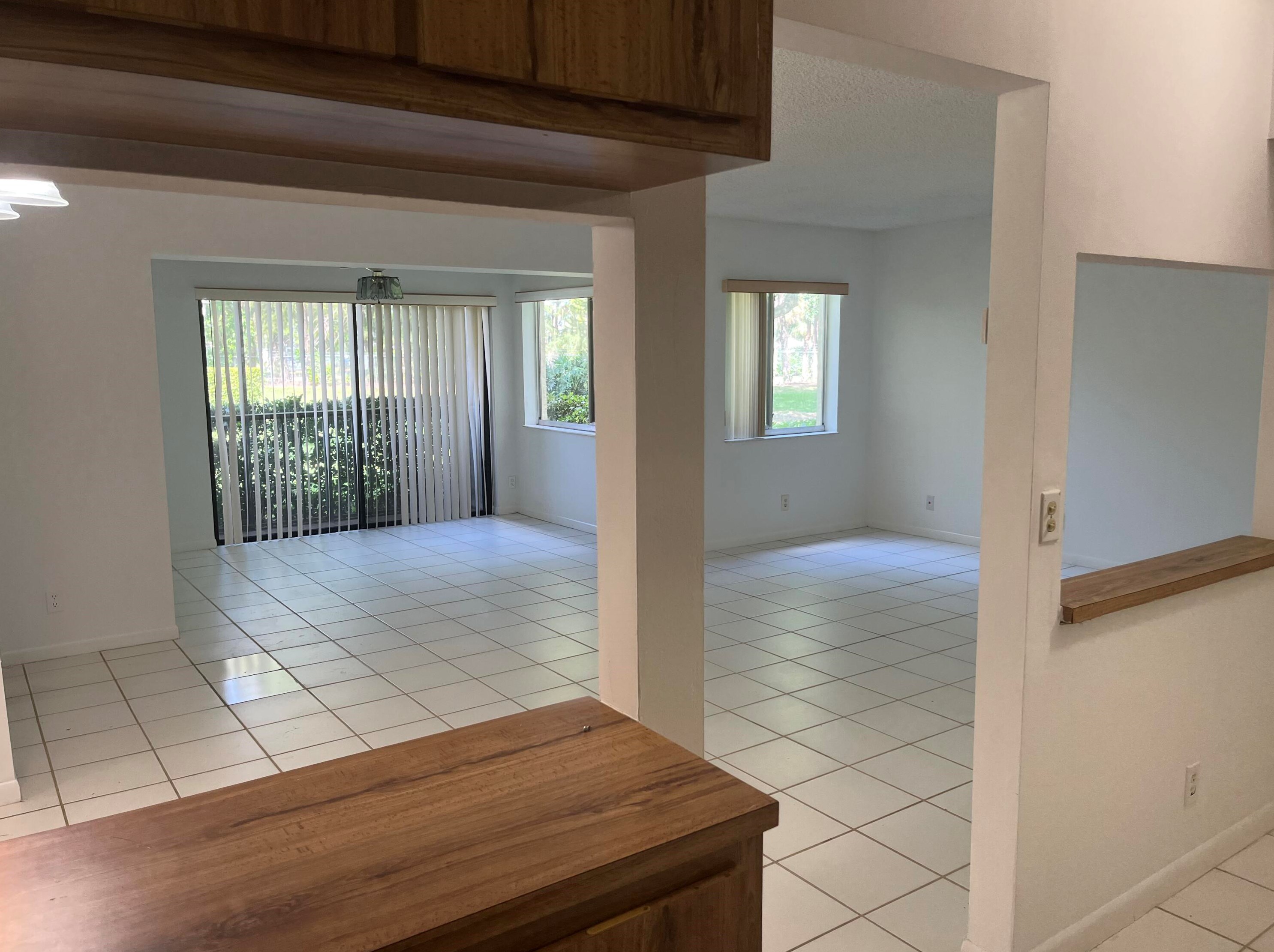 4829 Sable Pine Cir, West Palm Beach, FL 33417-3132