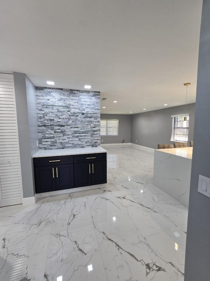 83 Conaskonk Cir, West Palm Beach, FL 33411-8218