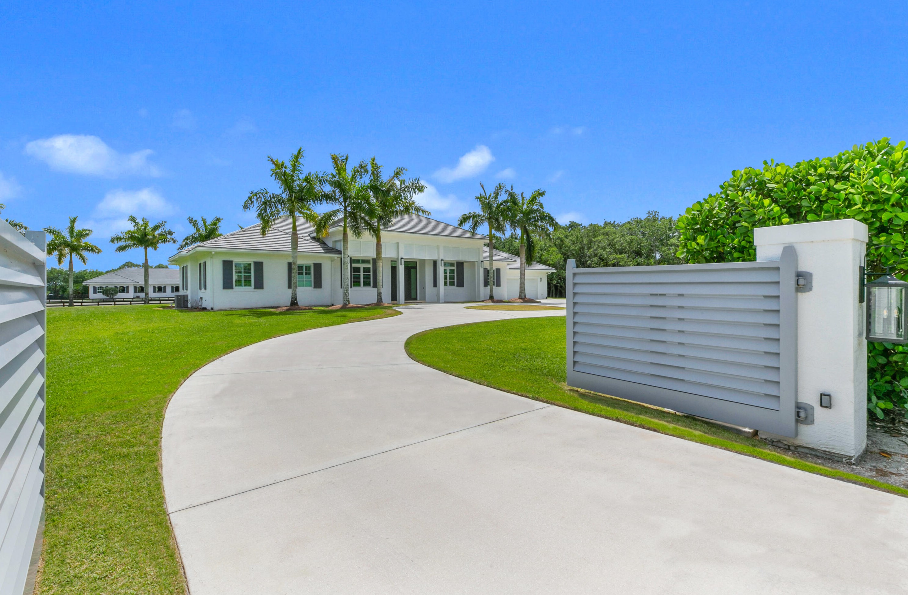 15600 Ocean Breeze Ln, West Palm Beach, FL 33414-7131