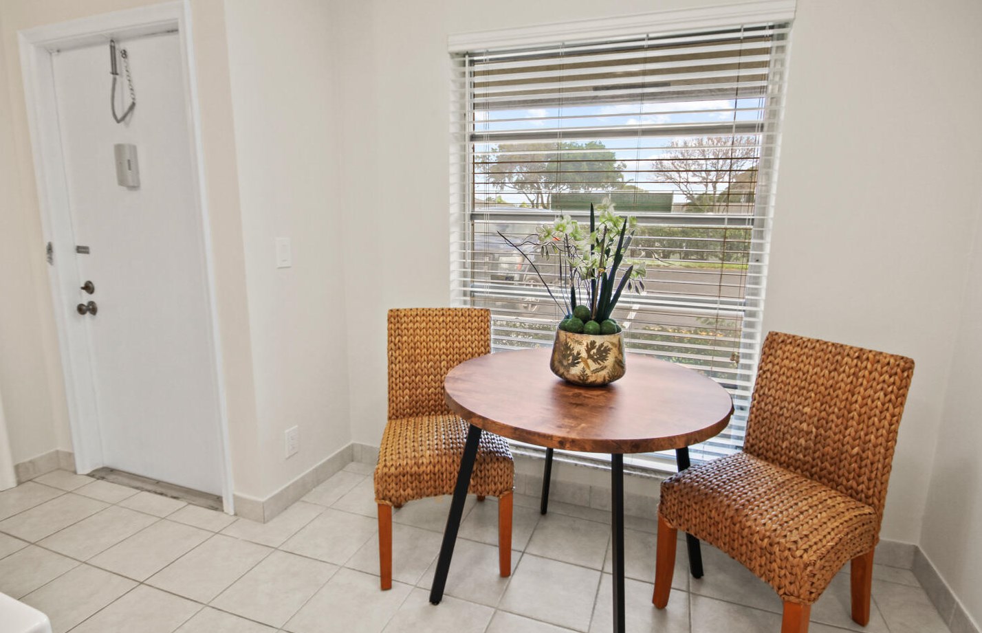 1140 Willow Ln, Delray Beach, FL 33445-6186