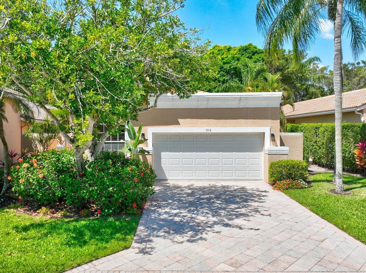 4518 Carlton Golf Dr, Lake Worth FL 33449-8134 exterior