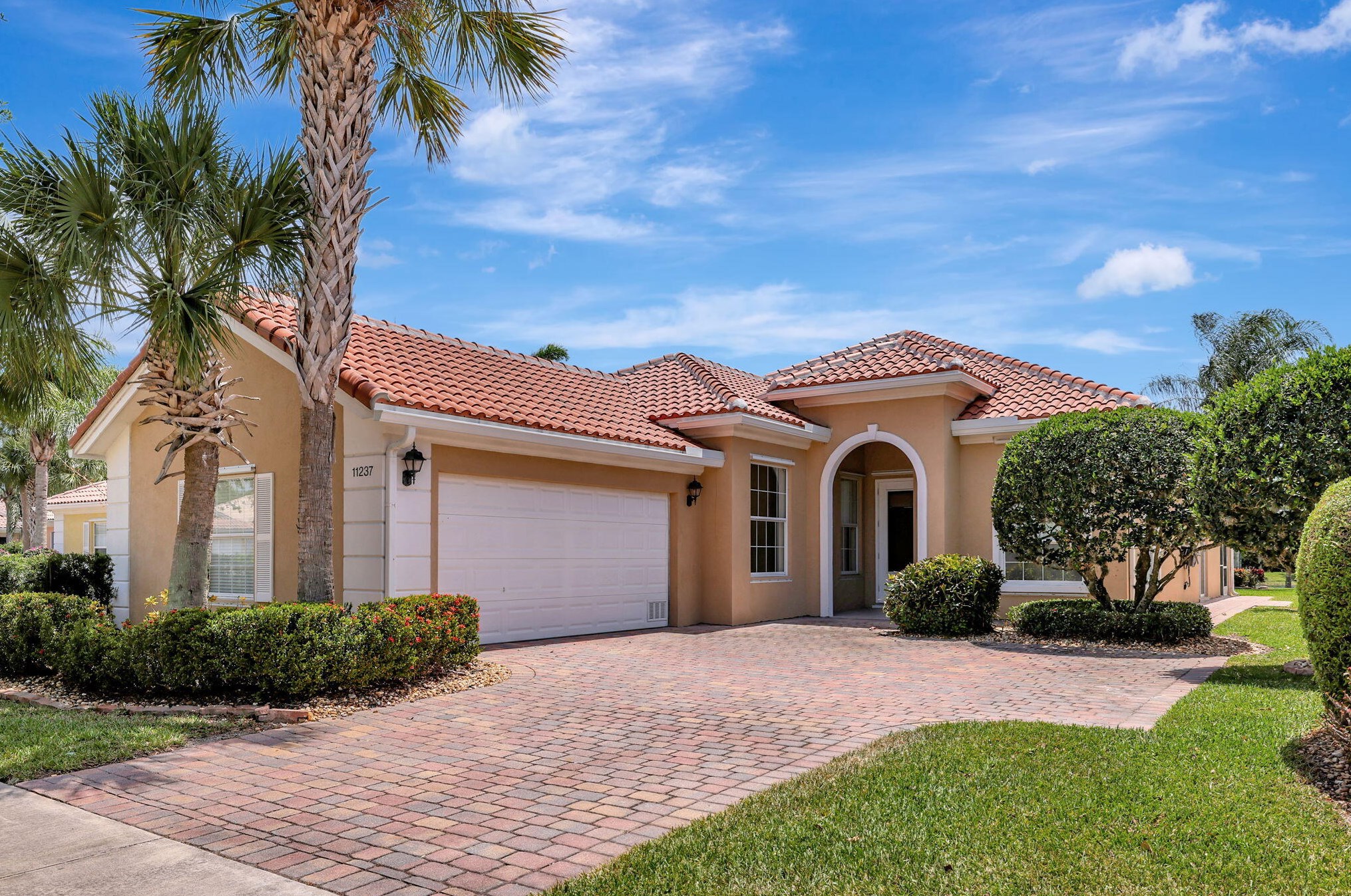 11237 Northland Dr, Fort Pierce, FL 34987-1937