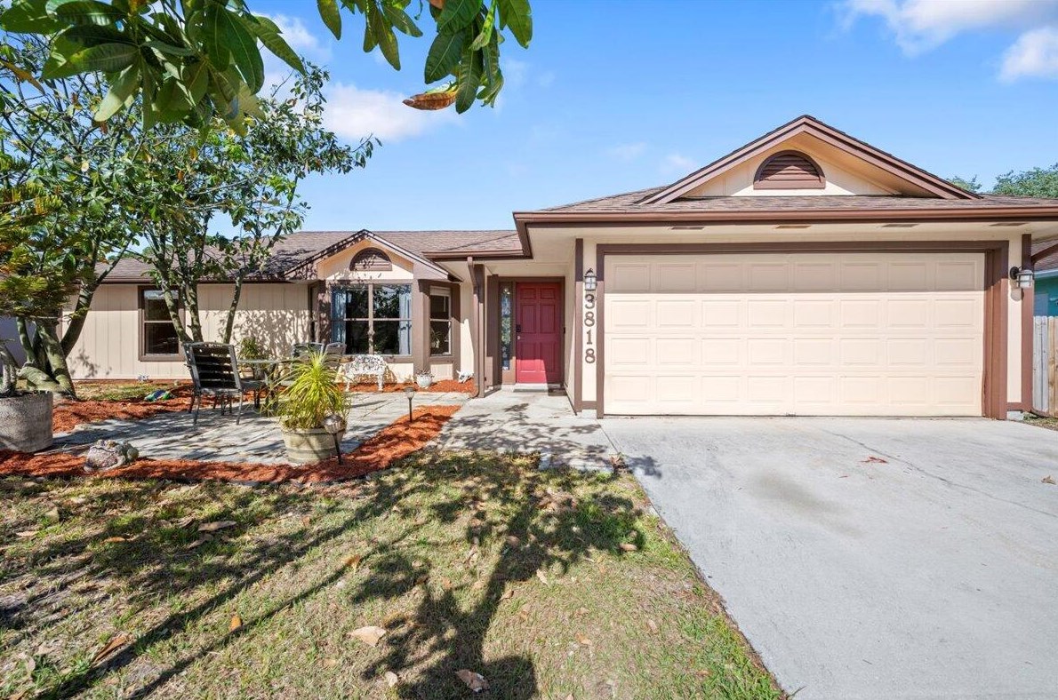 3818 Alice St, Fort Pierce, FL 34953-7022
