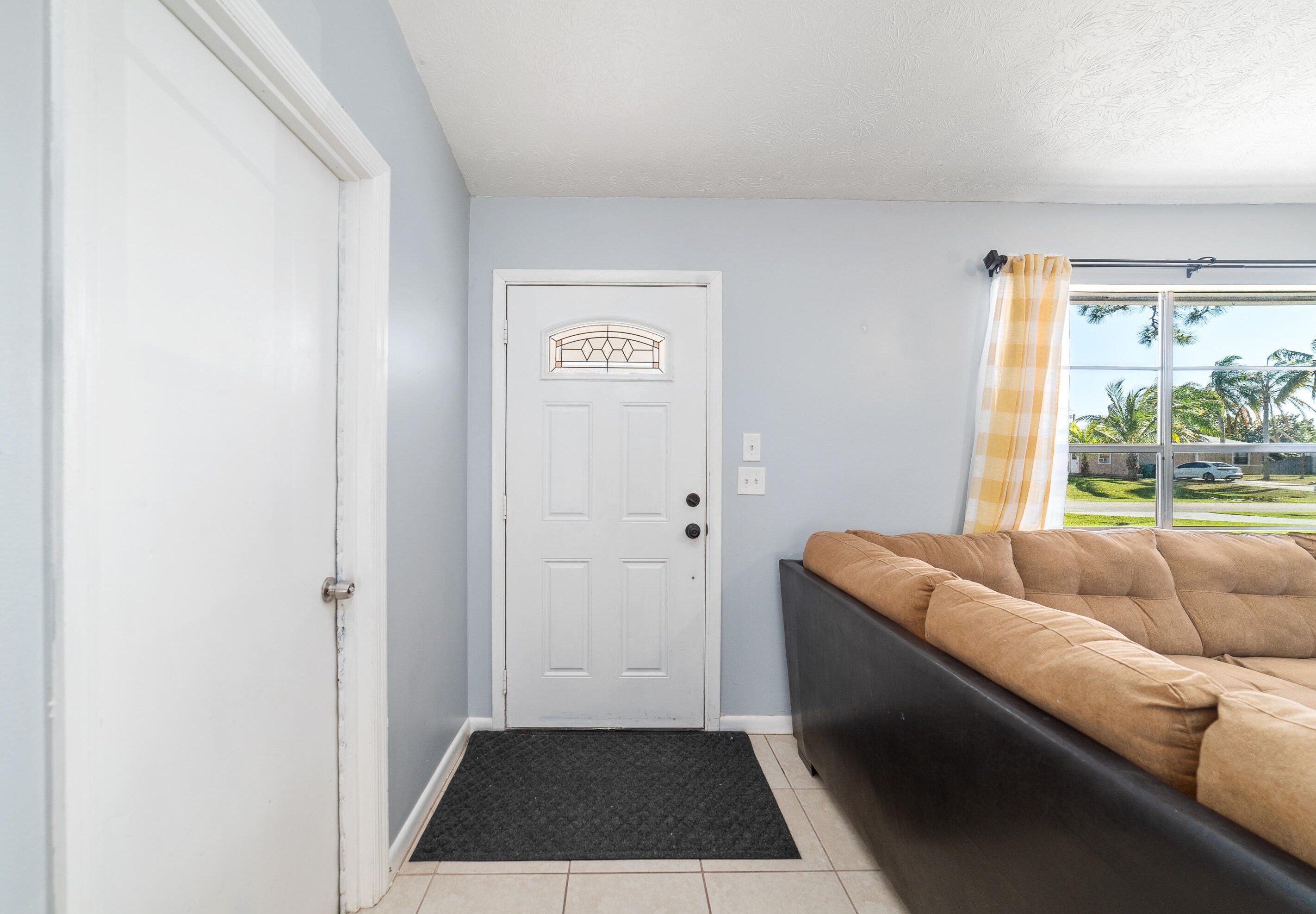 225 Twig Ave, Fort Pierce, FL 34983-3138