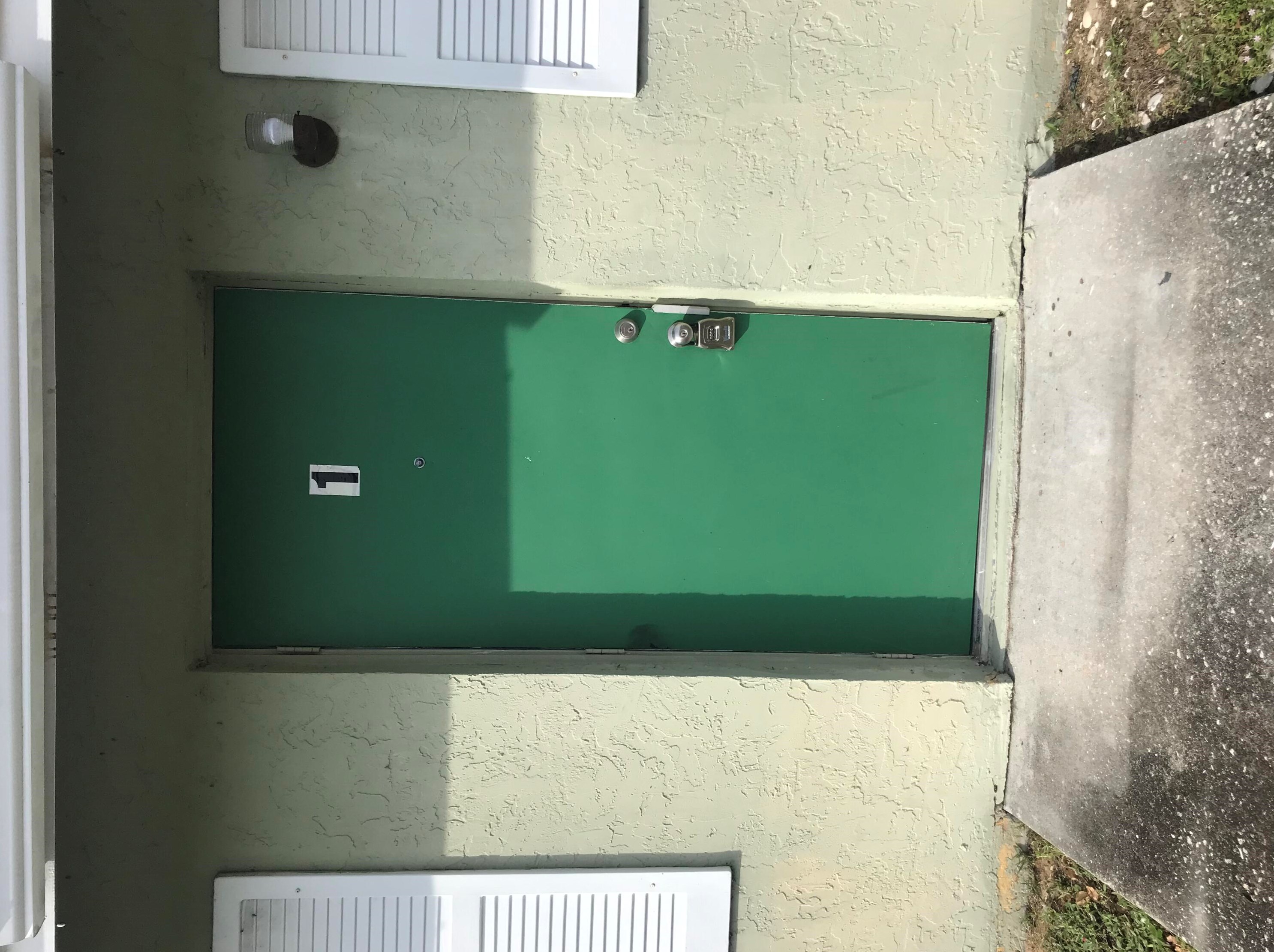 570 13th Pl #1, Vero Beach, FL 32960