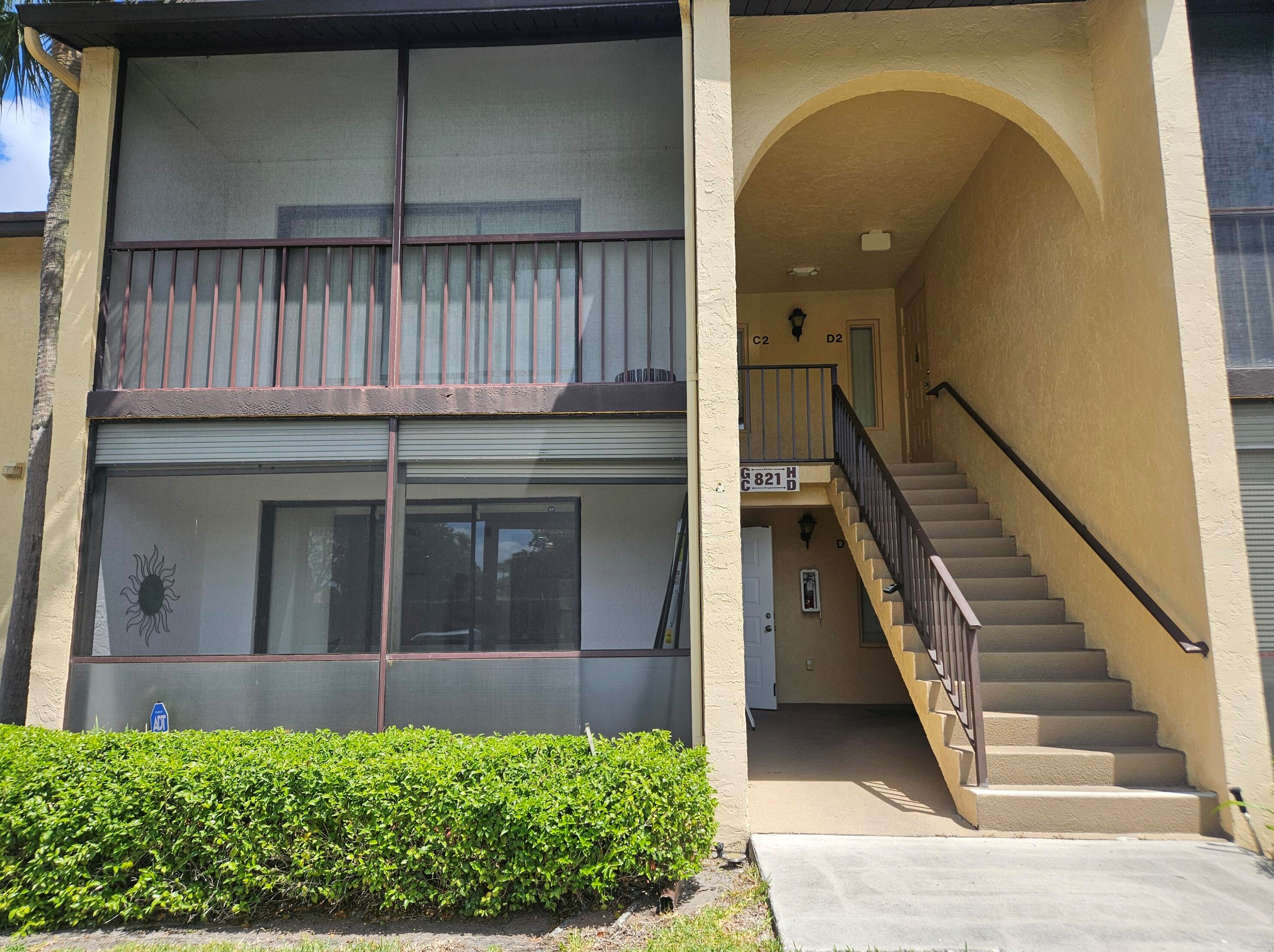 821 Sky Pine Way, West Palm Beach, FL 33415-9040